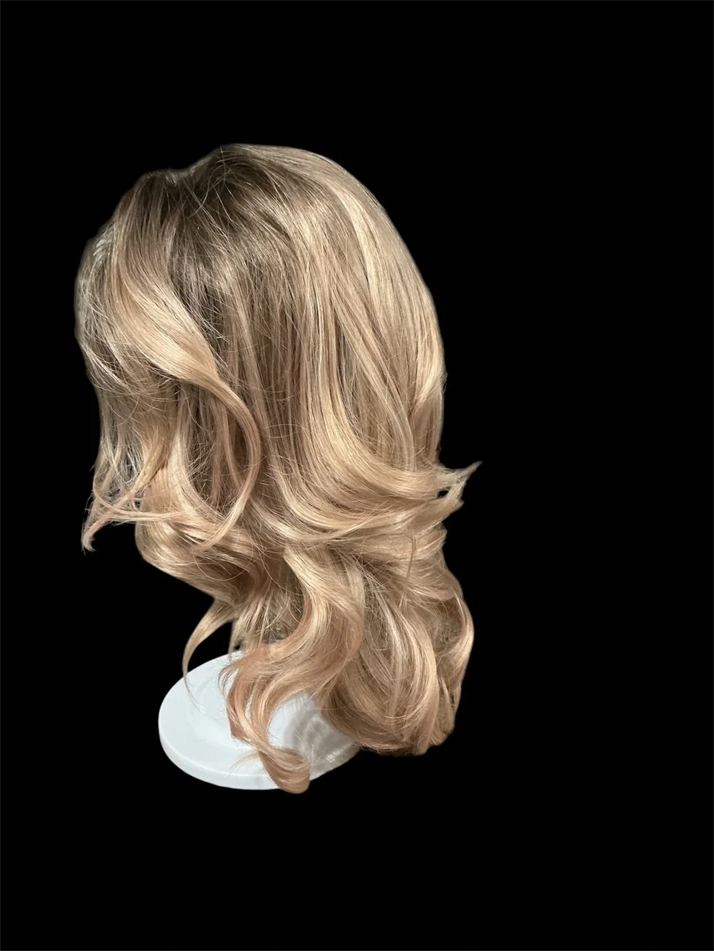 NWT Bowie Bellini Blonde Wig - CSC